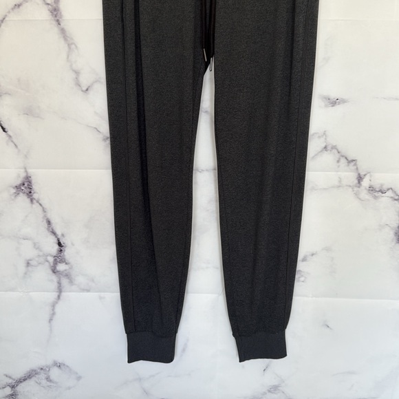 ATHLETA Uptempo Jogger Metropolis Grey / Coast Grey Size XS - Picture 9 of 15